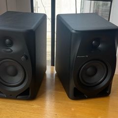 Pioneer DJ DM-40D monitor speakers