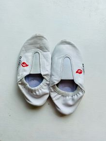 Olympian gymnastics shoes size 26