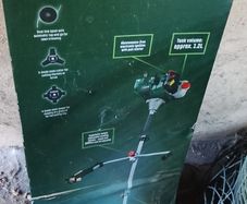 petrol grass trimmer