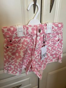 BNWT Zara pink floral denim shorts with adjustable waist