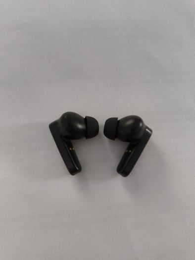 free Acer earbuds, No charger box
