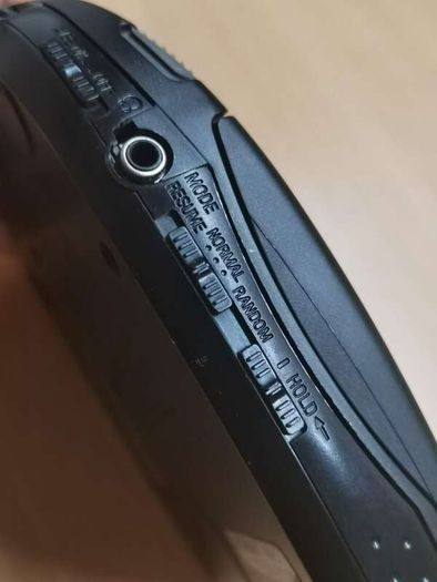 Panasonic SL-S162 Portable CD Player