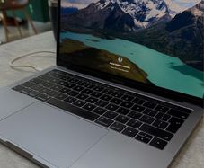Macbook Pro 2019 13" inches