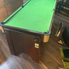 snooker table free