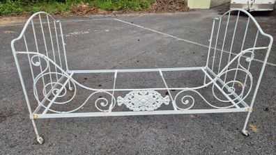 19th Century Cast Iron day bed