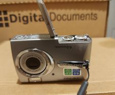 OLYMPUS Digital Camera Model FE-140, 6 Megapixel, takes 2 Double A Batteries, Has 512mb SD Card, Works perfect