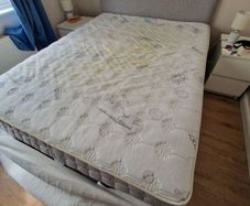king size divan bed & mattress comfy!