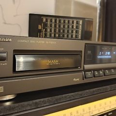 TECHNICS SL-PG200A,CD player. Remote,manuals,full cleaned.
