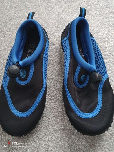 boy's swim shoes. UK12