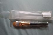 Elizabeth Arden foundation brush