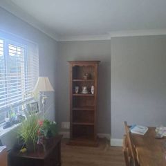 Narrow unit for books/display