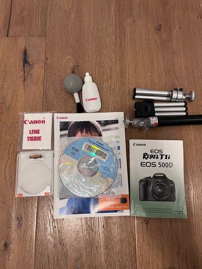 Canon EOS Rebel T1i (500d) + Accessories