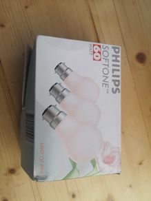 New bulbs pack of 3 60w softone pink