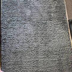 Shaggy rug