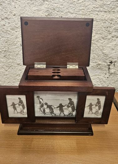 Decorative Sliding Picture Frame with Hidden Storage