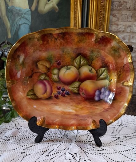 "Baroness "  large plate