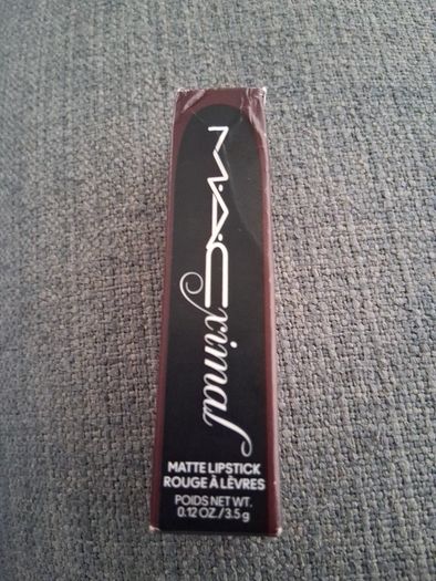 mac maximal matte lipstick