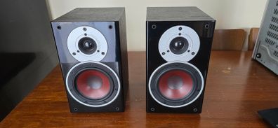 Dali Zensor 1 speakers.