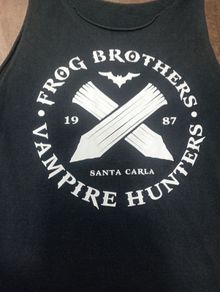 Cropped vintage lost boys t shirt size medium