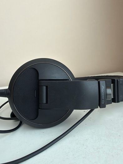 Pioneer DDJ 400 & Pioneer DJ headphones