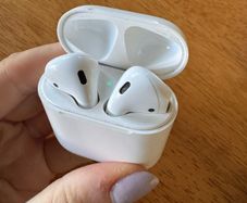 Apple Airpods 2