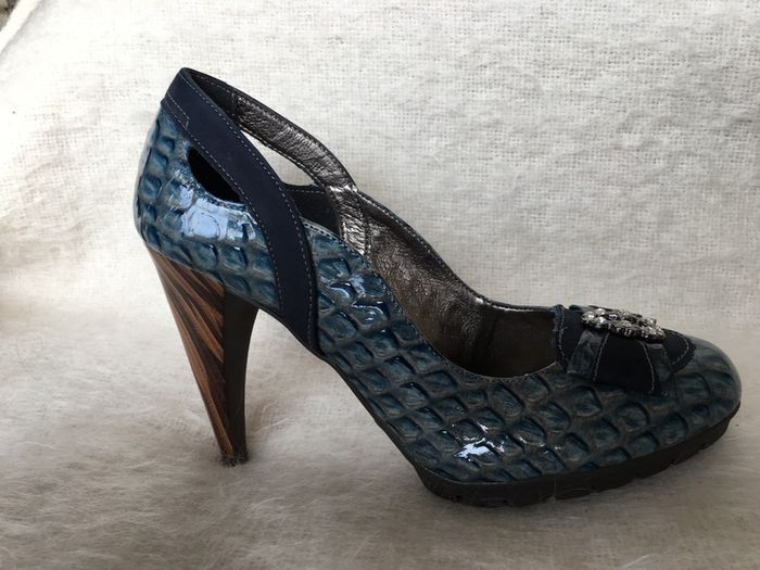 SHOES - Tanara High Heels. Size 39(6)