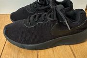Black Nike Tanjun