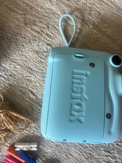 Fujifilm Instax Mini 11 - Sky Blue + Huge Accessories Kit