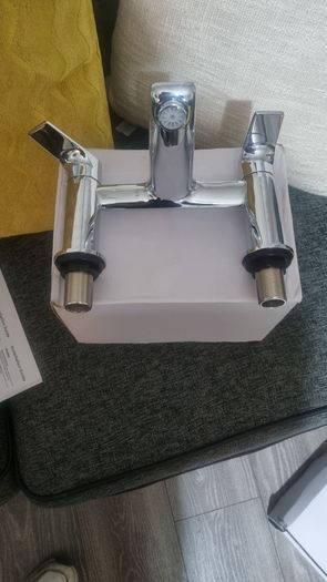 Bathroom or kitchen jasmin by sonas chrome taps with flexes new in boxes