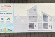 Doll house