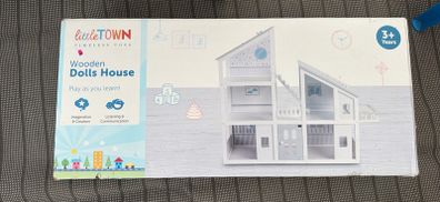 Doll house