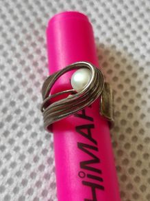Sterling silver pearl ring