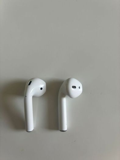Apple AirPods 2nd Generation Charging Case Fully Working Dublin