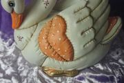 Collectable Lefton swan