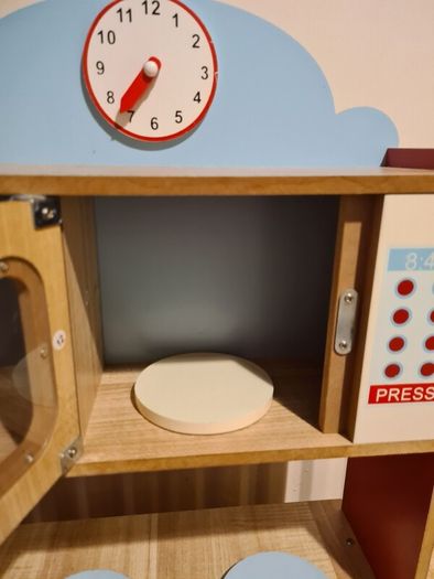 Kids toy kitchen