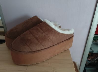 Primark faux fur slippers