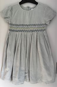 Willow by Leigh Tucker girls light green corduroy dress Age 3-4 EUC