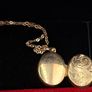 Vintage 9ct yellow gold locket necklace Image 10
