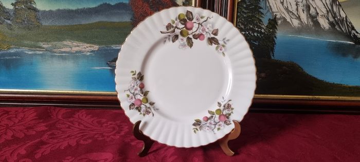 47 Piece Royal Imperial Bone China Tea Set With Mixed Fruit Garden Collection For 10 Person Setting