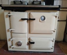 Rayburn Royal MF (Multi-Fuel / Solid Fuel Wood) cooker. burn stove solid fuel