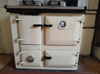 Rayburn Royal MF (Multi-Fuel / Solid Fuel Wood) cooker. burn stove solid fuel