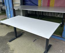 IKEA Manual Height Adjustable Desk Sit Stand Office Desk