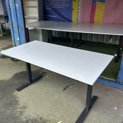 IKEA Manual Height Adjustable Desk Sit Stand Office Desk