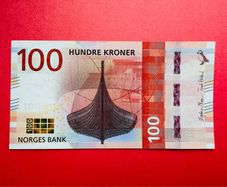 NORWAY  100  Kroner  2016. Pick  54  ( Uncirculated )
