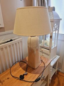 Table lamp