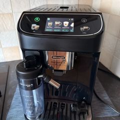 De'Longhi Magnifica Plus Automatic Coffee Machine