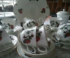 Twenty one Piece China Teaset Regina