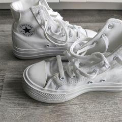 Converse girls shoe