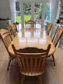 Kitchen table & chairs