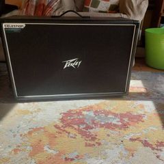 Peavey 212-6 Guitar Cabinet with Celestion Greenbacks speakers
